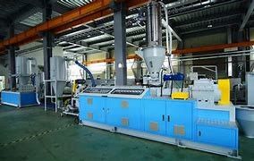 ABB 인버터와 Pvc 데코 플라스틱 프로파일 압출 라인